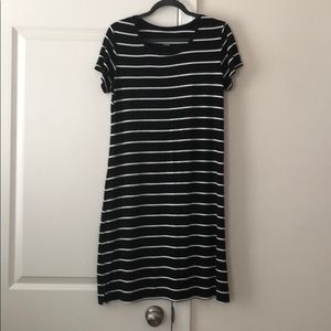 Liz Lange Maternity dress